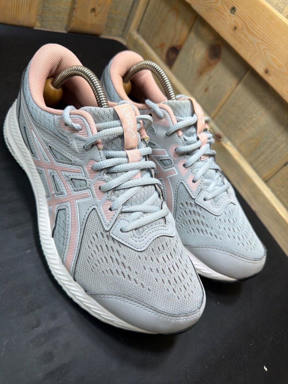ASICS Gel-Contend 8 Womens 9 Grey Pink Running Shoes Sneakers 1012B320 - Picture 2 of 8